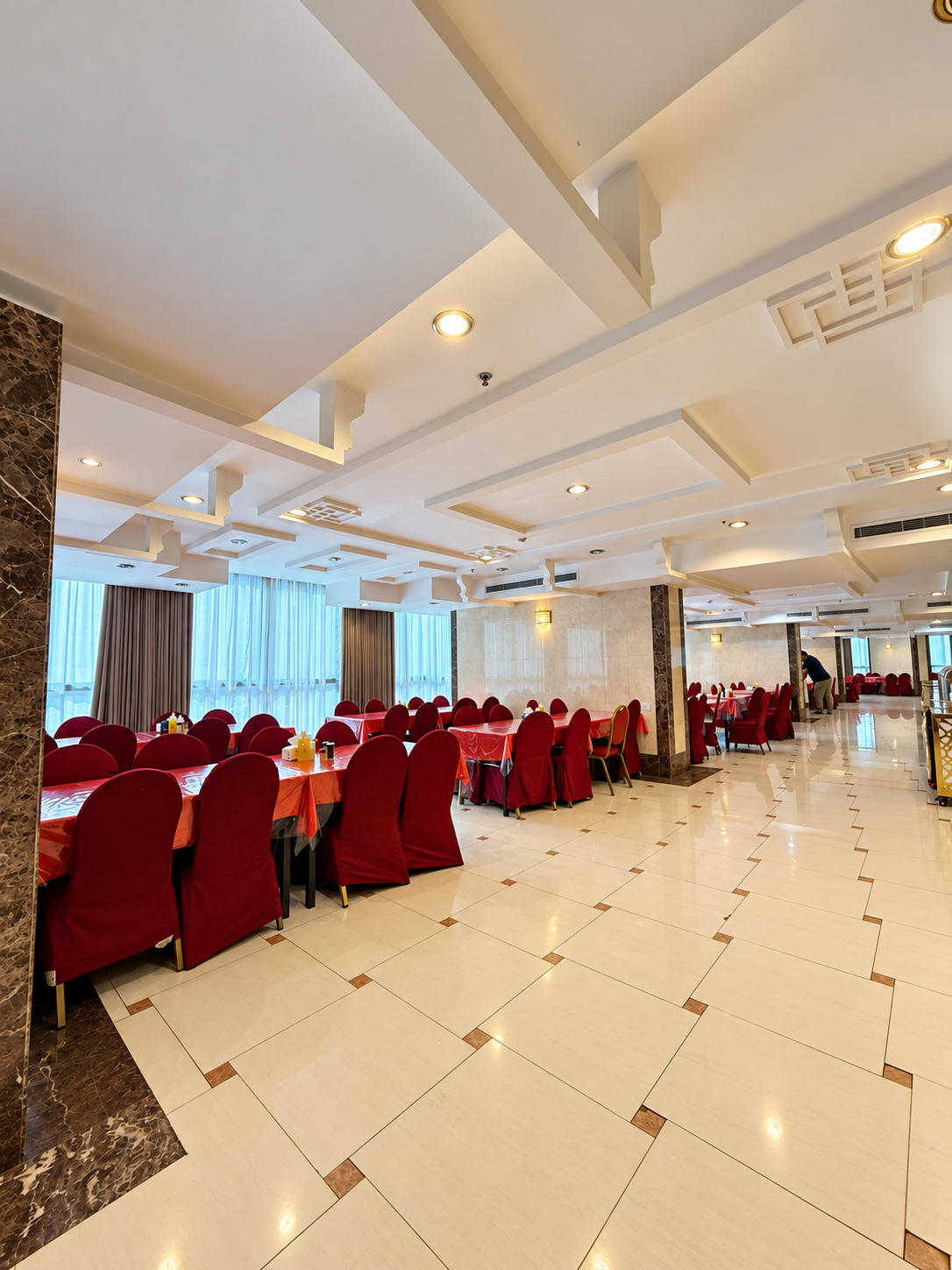 Al Saad Flower 3 Hotel — yemekhane ve masa düzeni