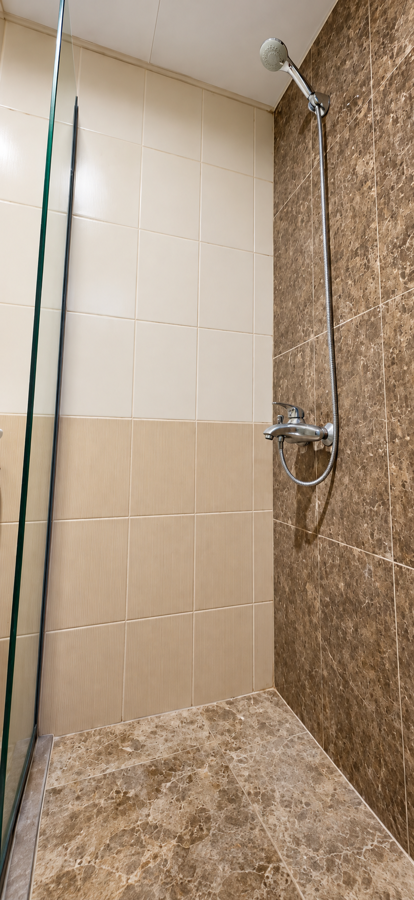 Al Saad Flower 3 Hotel — duş alanı