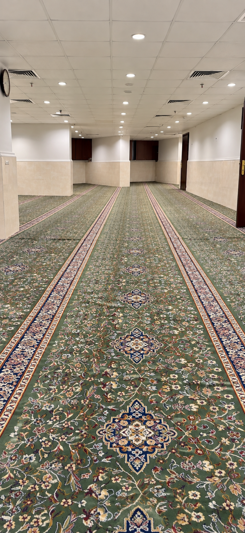 Al Saad Flower 3 Hotel — mescit