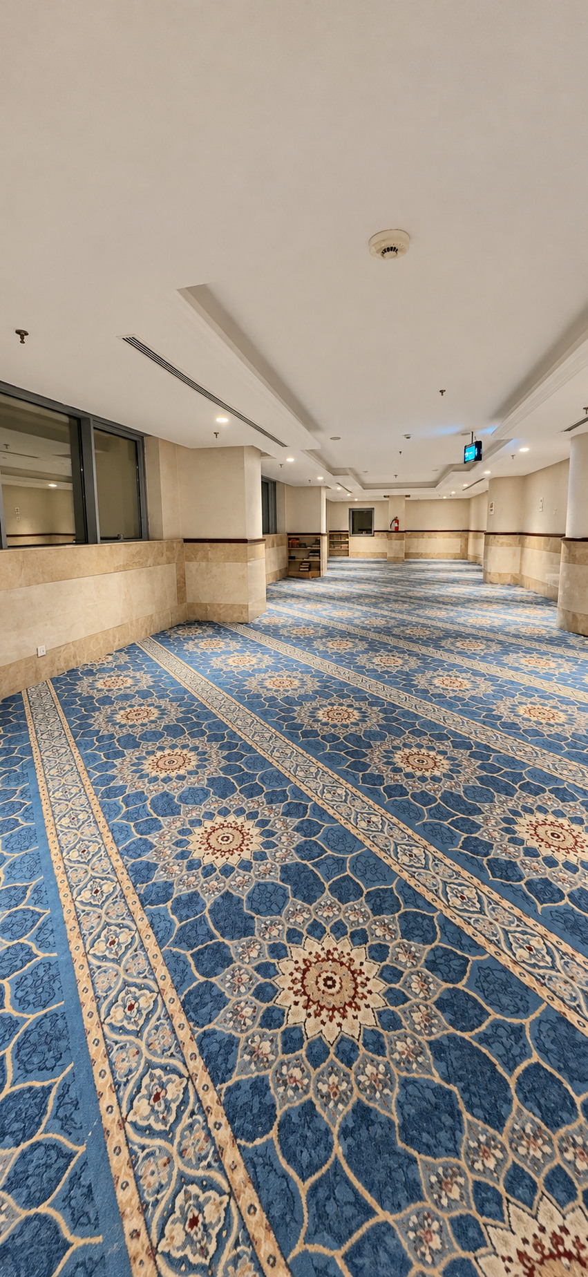 Dana Tower Hotel — Mescit