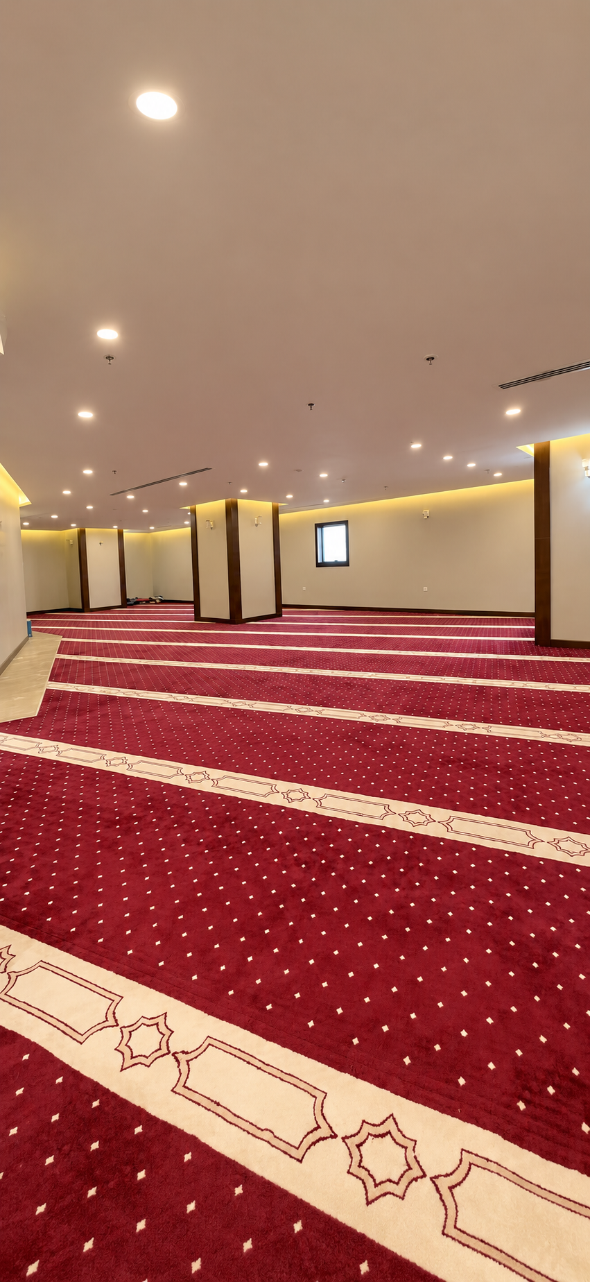 Grand Al Rawda Hotel — Mescit